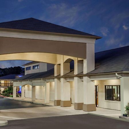 Days Inn & Suites By Wyndham Хантсвилл Экстерьер фото